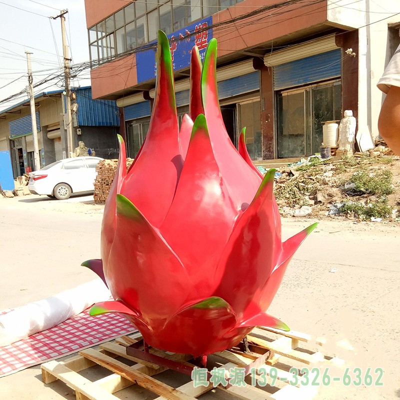 不锈钢火龙果雕塑 (2)