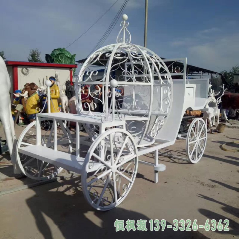 不锈钢欧式马车雕塑 (2)