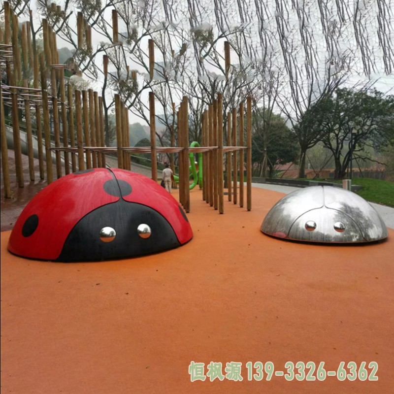 不锈钢瓢虫雕塑 (3)