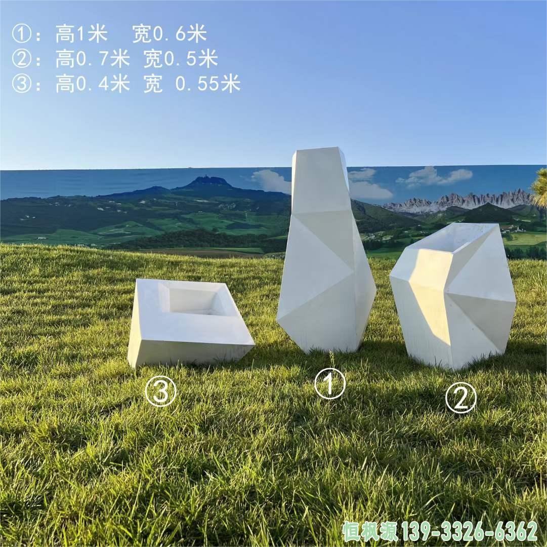 不锈钢几何花盆雕塑 (1)