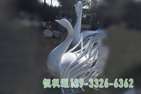 不锈钢天鹅4