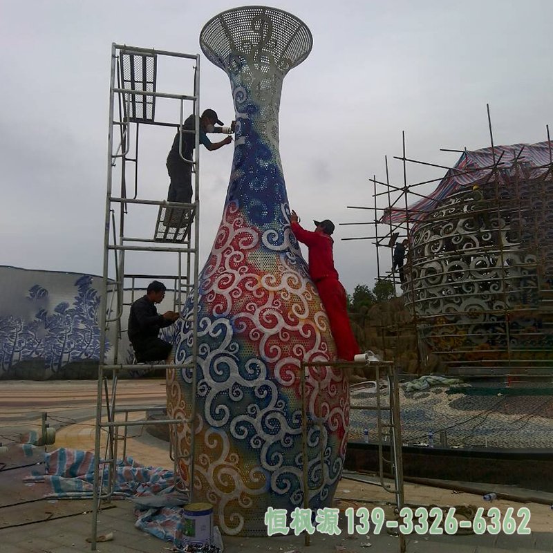 不锈钢花瓶雕塑,镂空花瓶不锈钢雕塑,广场花瓶不锈钢雕塑