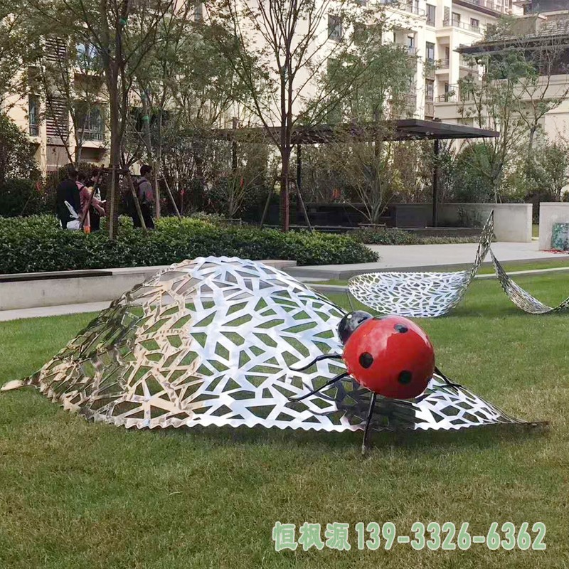 不锈钢瓢虫雕塑 (5)