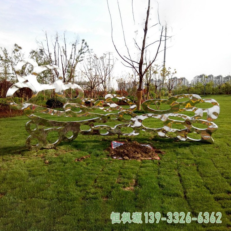 适合草地安装不锈钢太湖石抽象雕塑