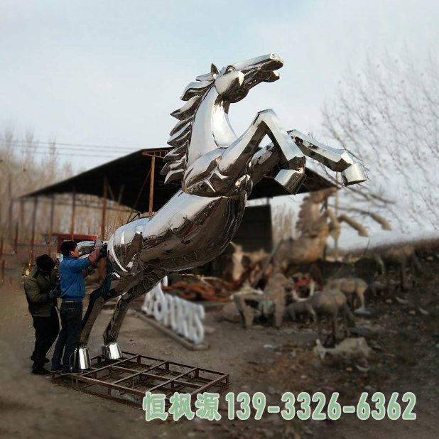 不锈钢镜面奔马雕塑 (3)