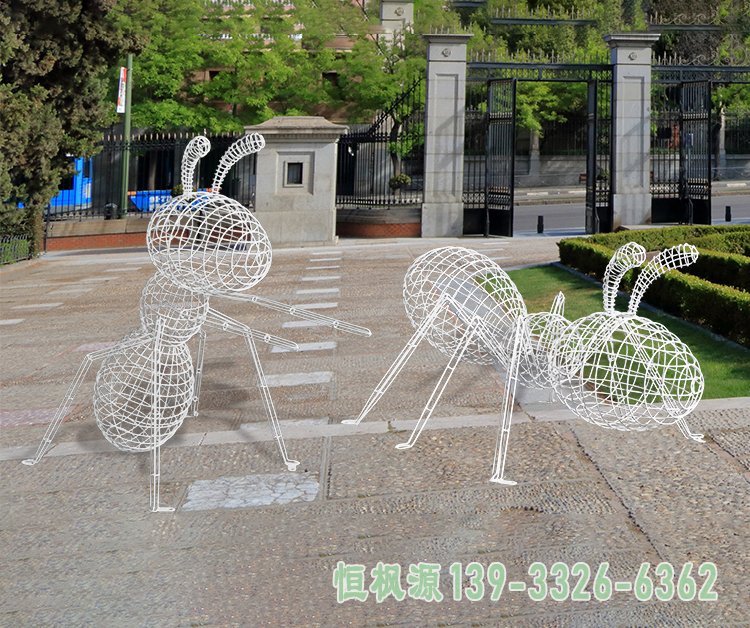 不锈钢镂空蚂蚁雕塑 (11)