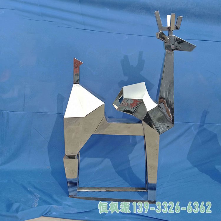不锈钢抽象几何鹿雕塑