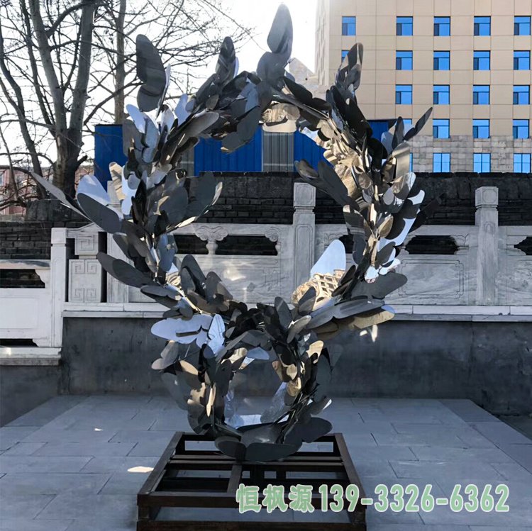 不锈钢抽象蝴蝶花环雕塑