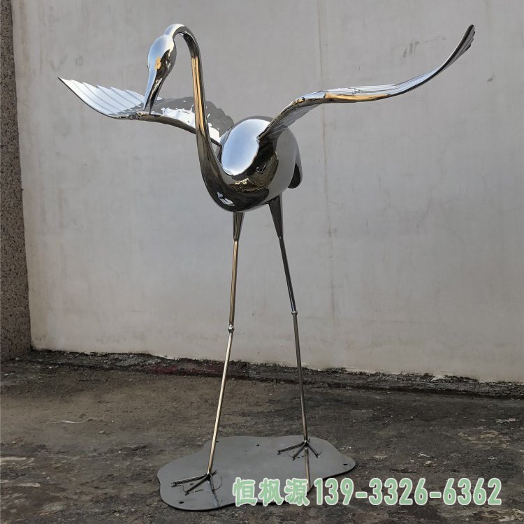 不锈钢锻造仙鹤展翅雕塑 (2)