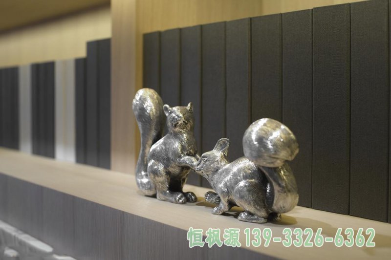 不锈钢松鼠 动物不锈钢雕塑