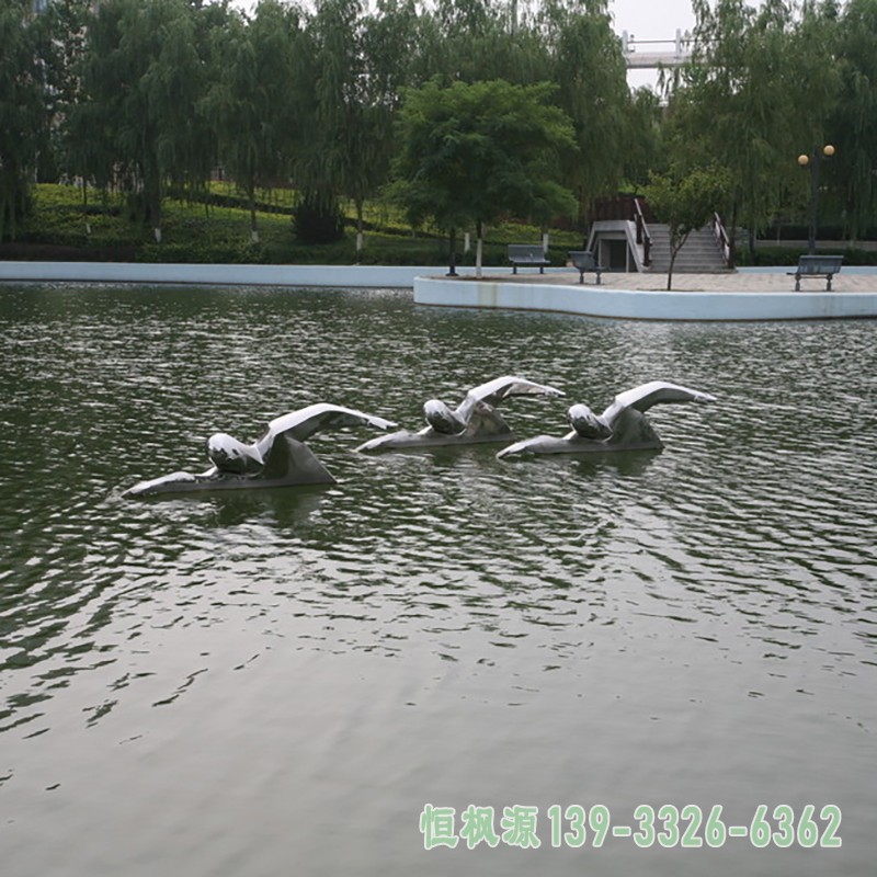 不锈钢游泳雕塑 (3)