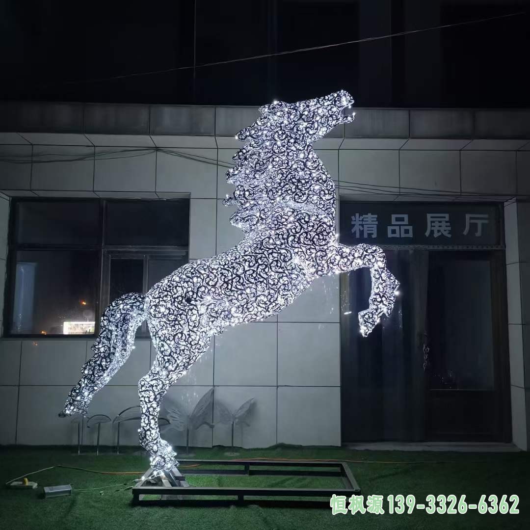 不锈钢发光马雕塑 (4)