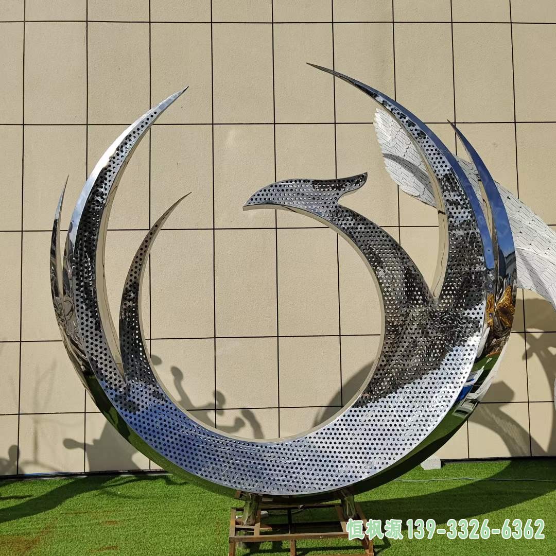 不锈钢月亮雕塑 (16)