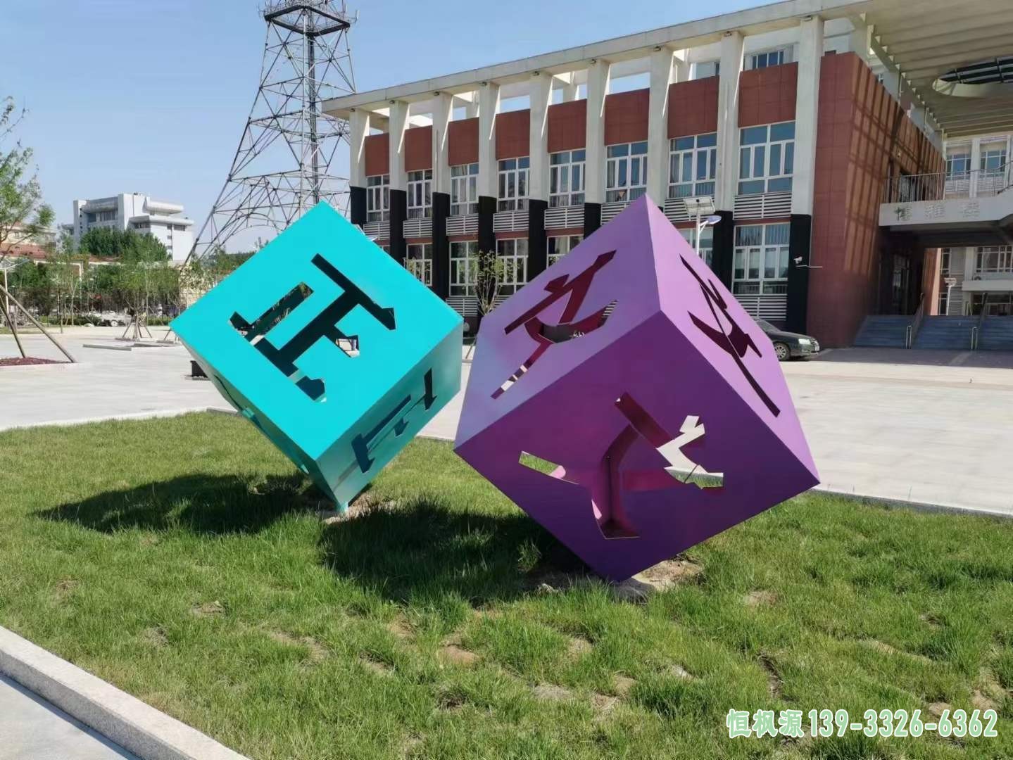 不锈钢魔方雕塑 (3)