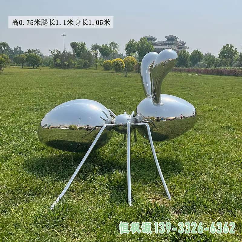 不锈钢镜面蚂蚁雕塑 (13)