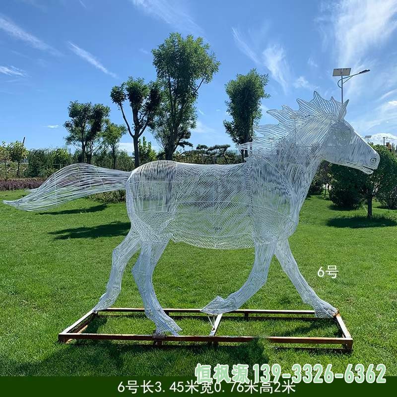 不锈钢镂空马雕塑 (1)[1]