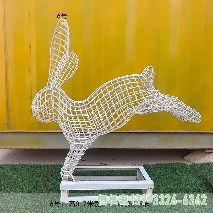 不锈钢镂空兔子雕塑 (16)
