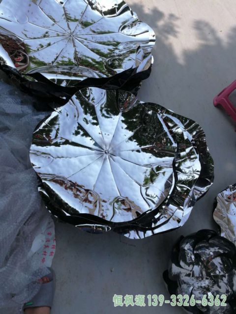 荷叶不锈钢抽象雕塑