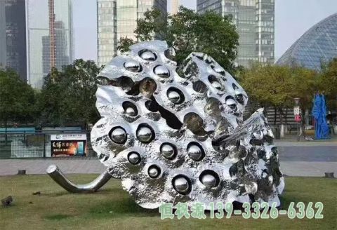 城市莲蓬不锈钢雕塑