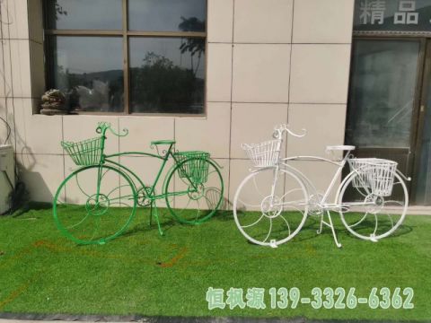 城市自行车不锈钢雕塑
