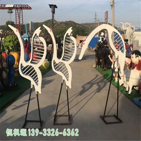 大型仙鹤不锈钢广场雕塑