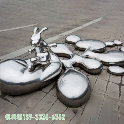 镜面兔子不锈钢广场雕塑