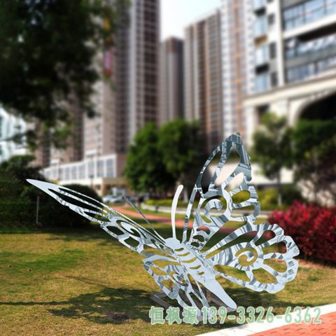 城市镜面蝴蝶不锈钢雕塑