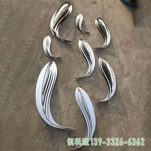 广场鱼不锈钢抽象雕塑
