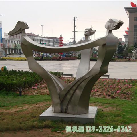 城市不锈钢舞蹈雕塑