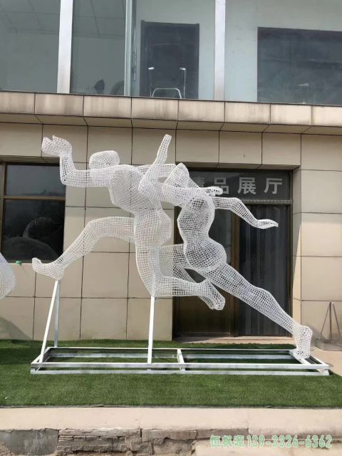 不锈钢公园跳远雕塑