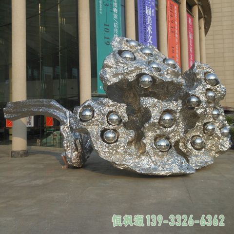 园林不锈钢莲蓬雕塑