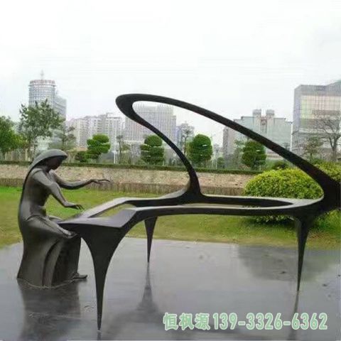 不锈钢钢琴校园人物雕塑