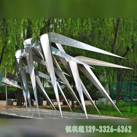 凤尾竹园林不锈钢雕塑
