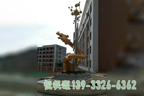 龙商厦不锈钢雕塑