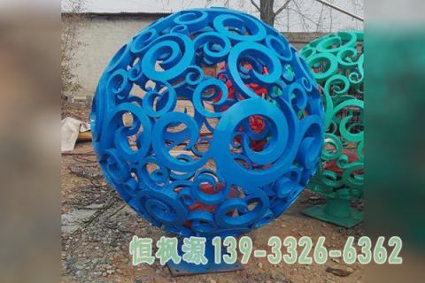 广场不锈钢镂空球艺术雕塑