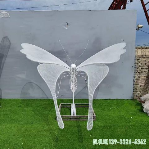 校园不锈钢镂空蝴蝶雕塑