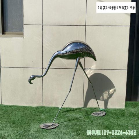 仙鹤小区不锈钢镜面雕塑