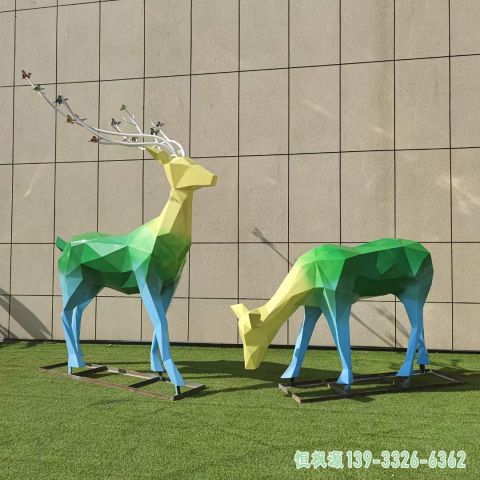 彩绘鹿小区不锈钢雕塑
