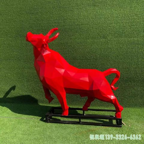 彩绘牛户外不锈钢雕塑
