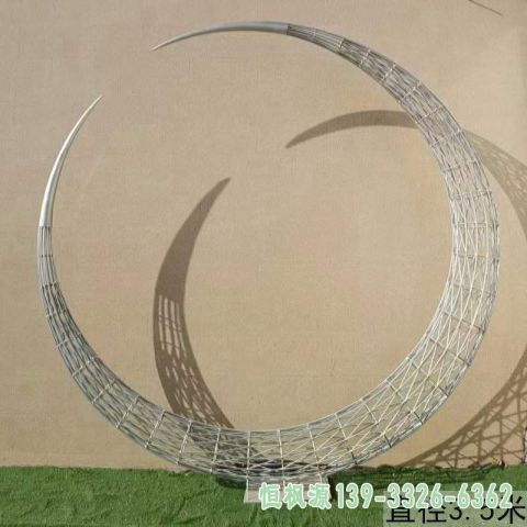 镂空月亮广场不锈钢雕塑