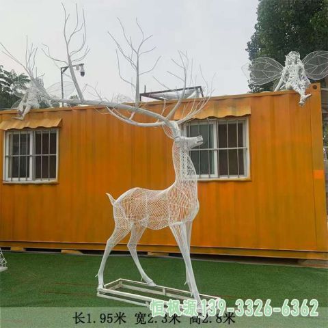 不锈钢小区镂空鹿雕塑
