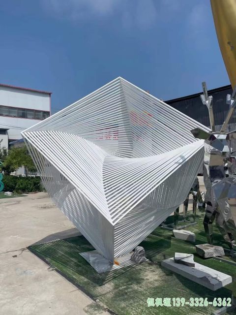 都市魔方不锈钢艺术雕塑