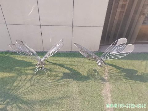 蜻蜓镂空校园不锈钢雕塑