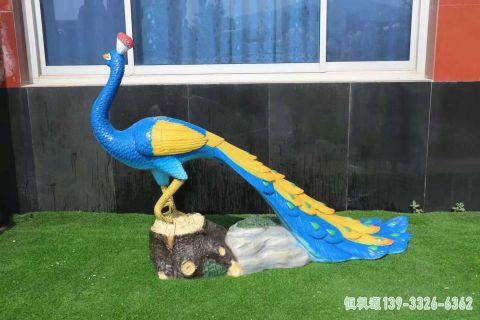 彩绘孔雀小区不锈钢艺术雕塑