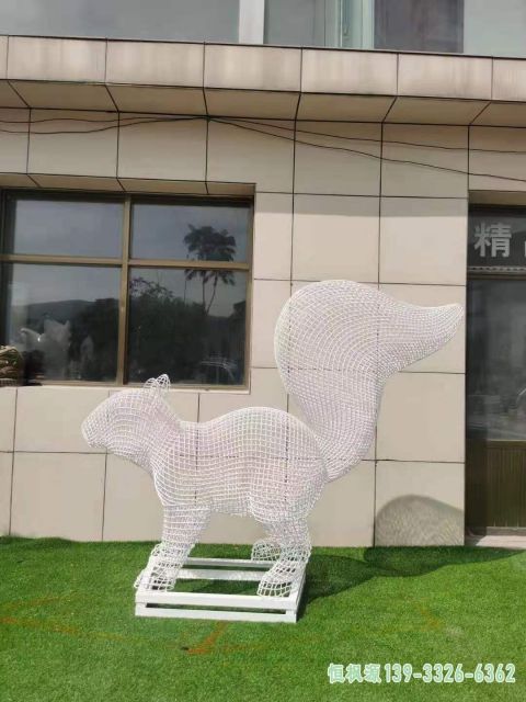 镂空松鼠小区不锈钢动物雕塑