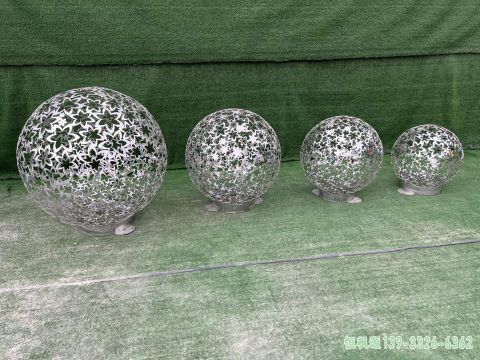 园林不锈钢镂空球抽象雕塑