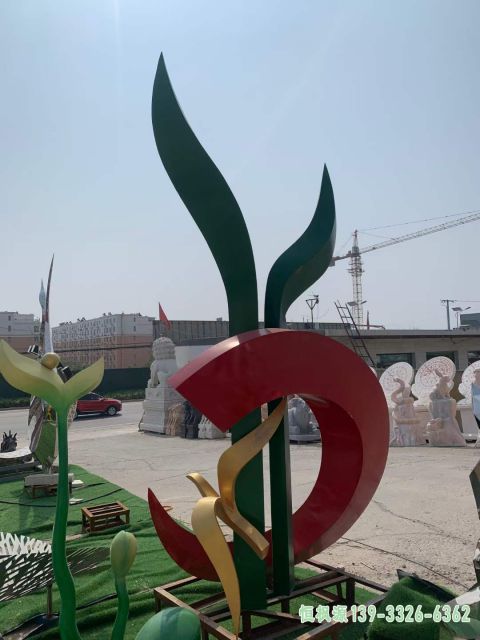 彩绘萌芽户外不锈钢雕塑